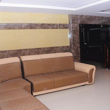 Hariharan Residency - Poonamallee Hotel Madrás Exterior foto