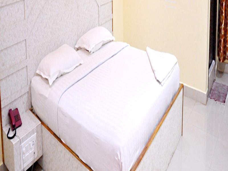 Hariharan Residency - Poonamallee Hotel Madrás Exterior foto