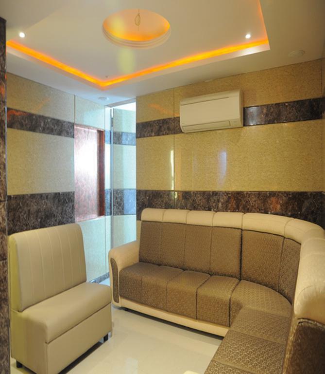 Hariharan Residency - Poonamallee Hotel Madrás Exterior foto
